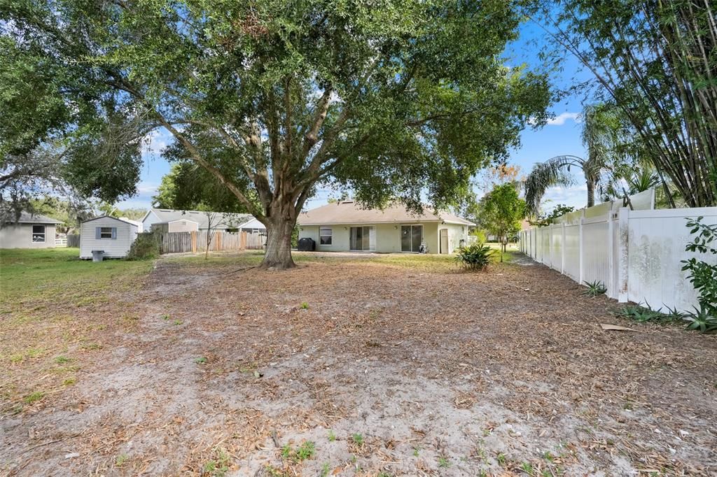 For Sale: $300,000 (3 beds, 2 baths, 1435 Square Feet)