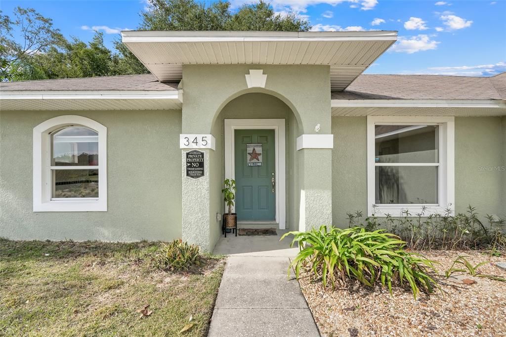 For Sale: $300,000 (3 beds, 2 baths, 1435 Square Feet)