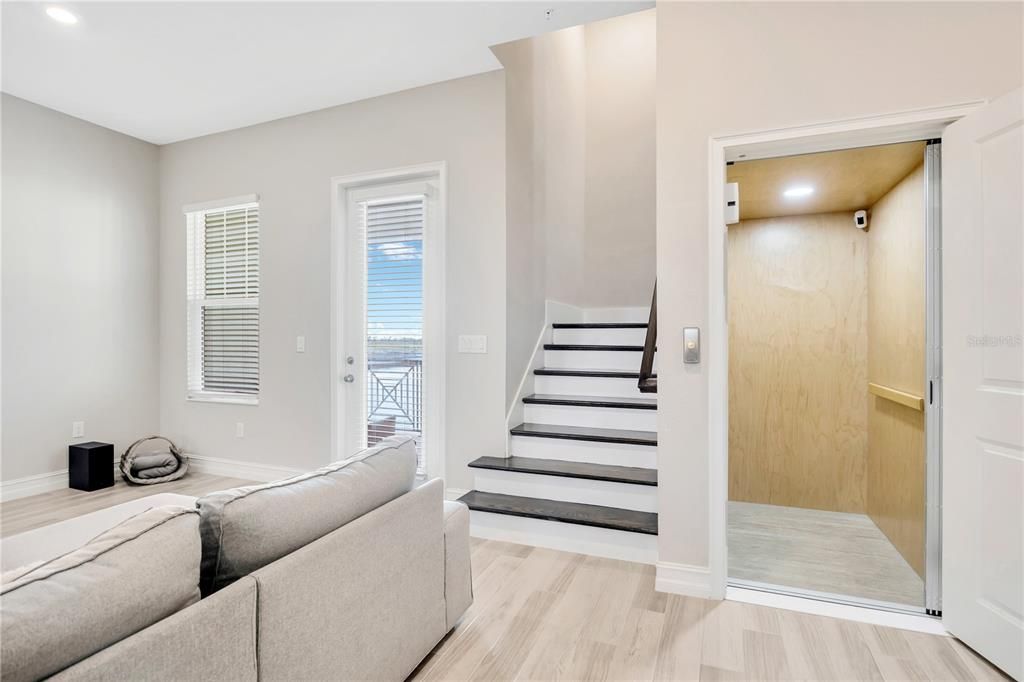 For Rent: $8,500 (4 beds, 3 baths, 2972 Square Feet)