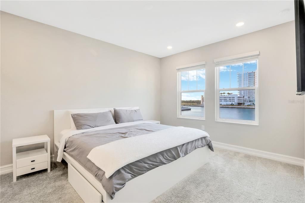 For Rent: $8,500 (4 beds, 3 baths, 2972 Square Feet)