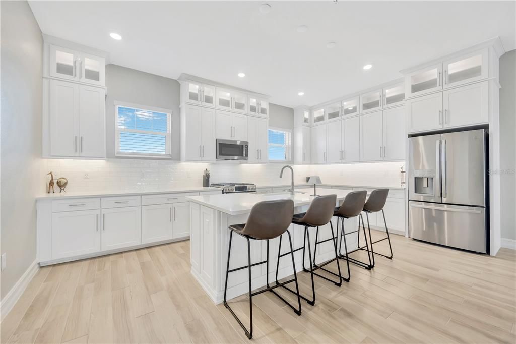 For Rent: $8,500 (4 beds, 3 baths, 2972 Square Feet)