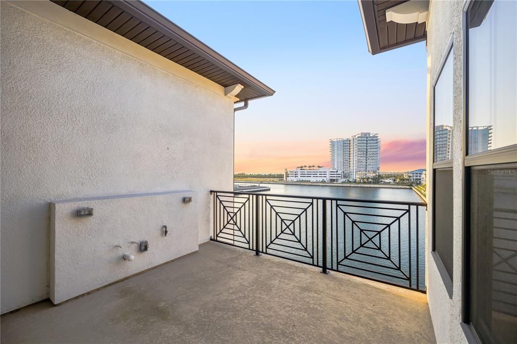 For Rent: $8,500 (4 beds, 3 baths, 2972 Square Feet)