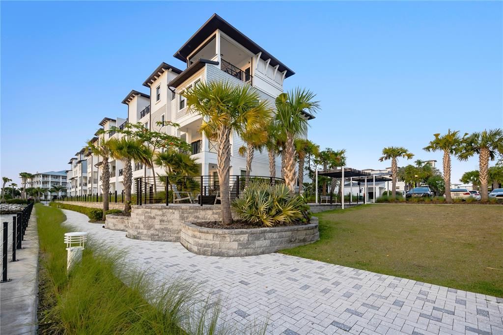 For Rent: $8,500 (4 beds, 3 baths, 2972 Square Feet)