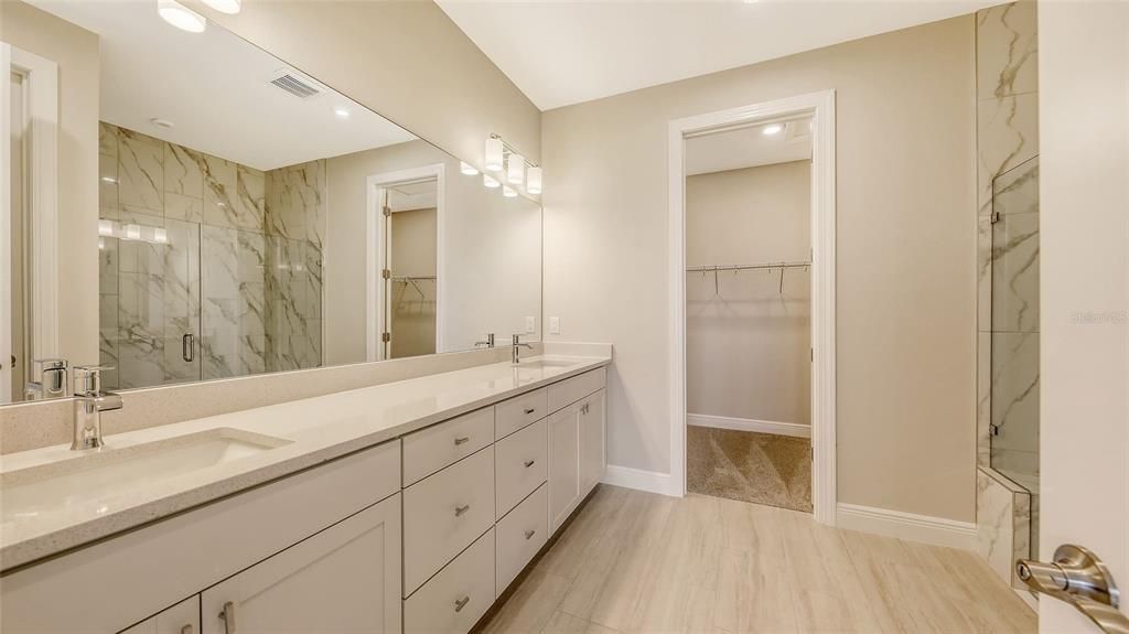 На продажу: $569,990 (3 спален, 3 ванн, 2129 Квадратных фут)