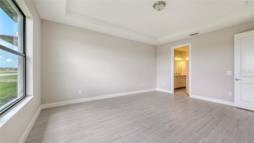 На продажу: $569,990 (3 спален, 3 ванн, 2129 Квадратных фут)