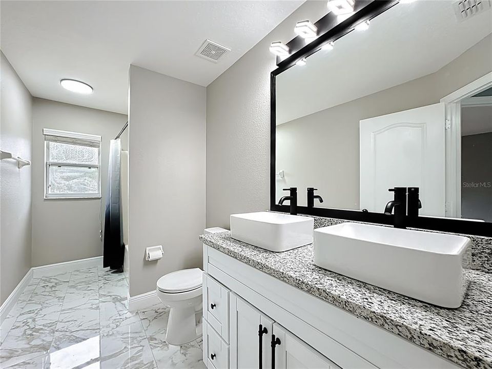 В аренду: $3,500 (5 спален, 3 ванн, 2475 Квадратных фут)