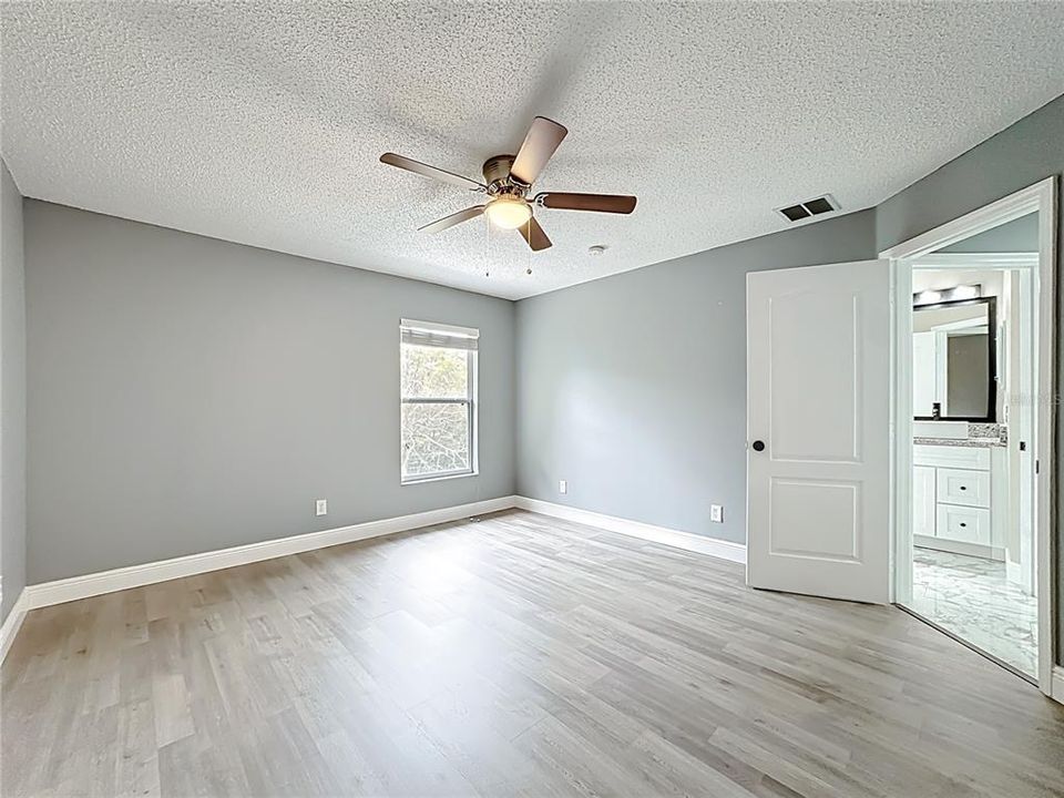 В аренду: $3,500 (5 спален, 3 ванн, 2475 Квадратных фут)