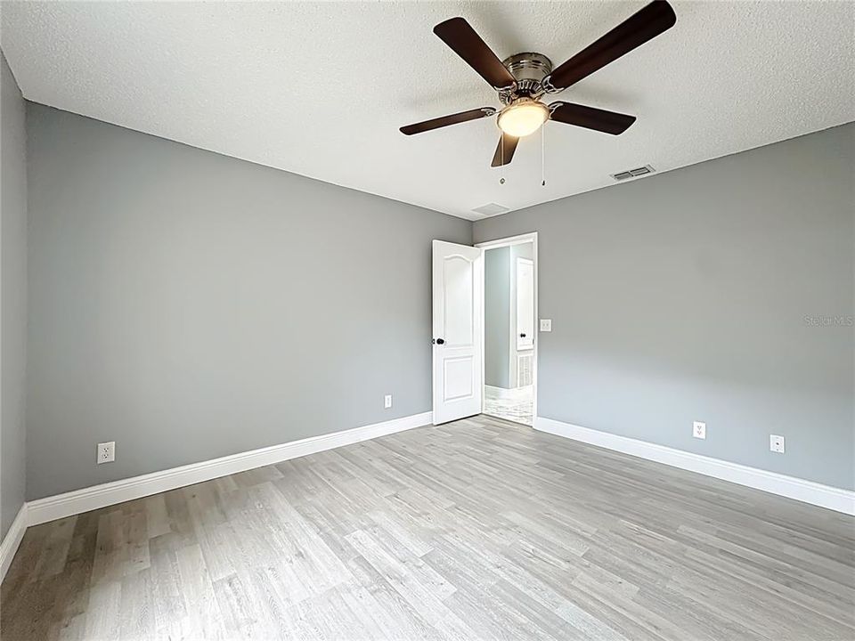 В аренду: $3,500 (5 спален, 3 ванн, 2475 Квадратных фут)