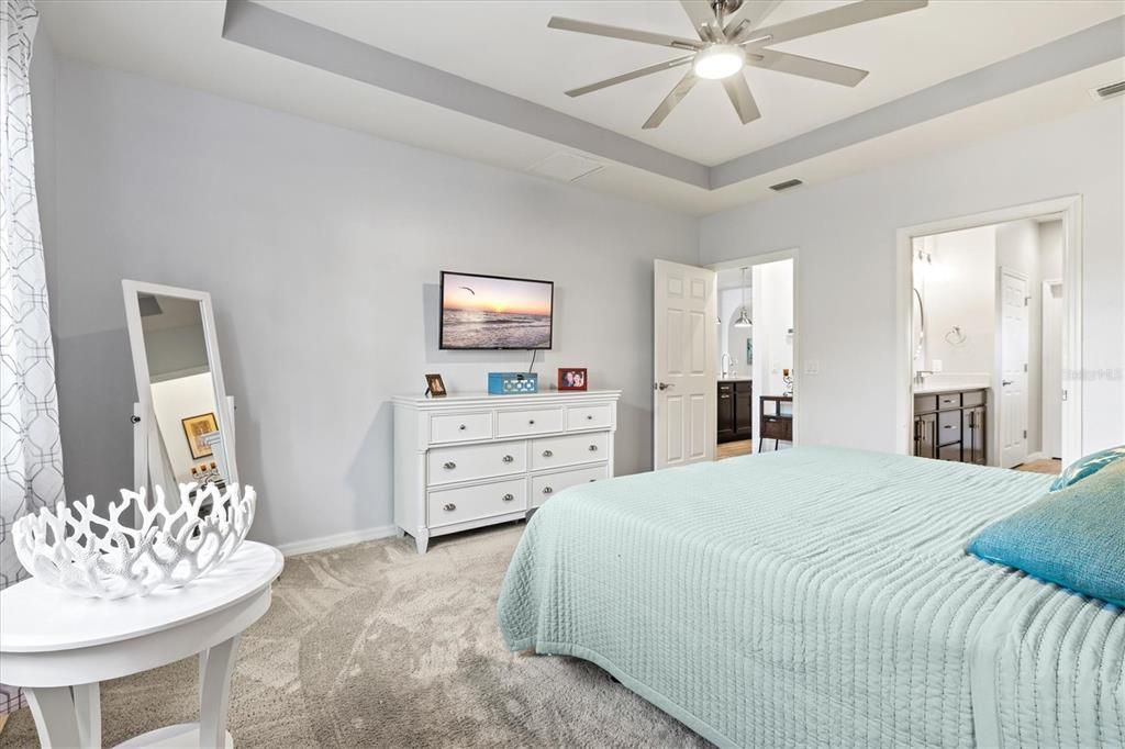 На продажу: $600,000 (4 спален, 2 ванн, 2178 Квадратных фут)