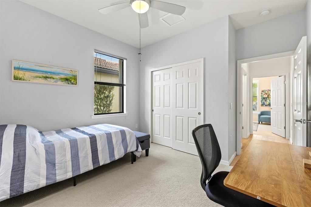 На продажу: $600,000 (4 спален, 2 ванн, 2178 Квадратных фут)