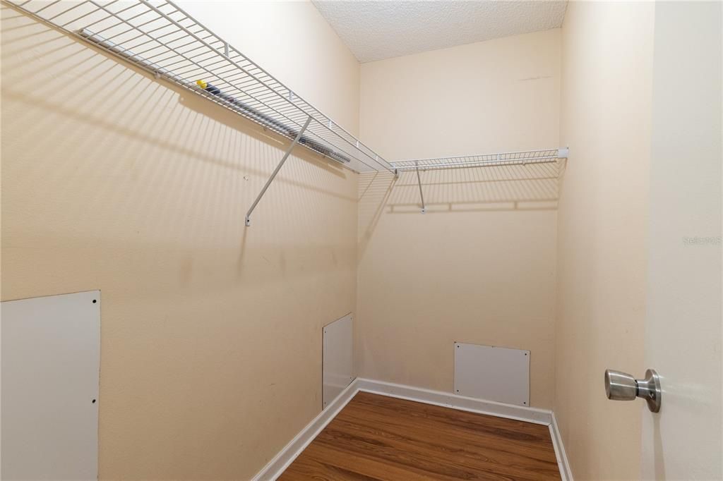 出租: $1,900 (3 贝兹, 2 浴室, 1209 平方英尺)