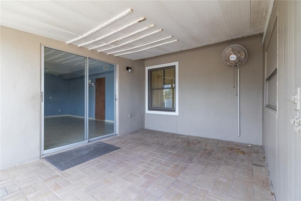 出租: $1,900 (3 贝兹, 2 浴室, 1209 平方英尺)