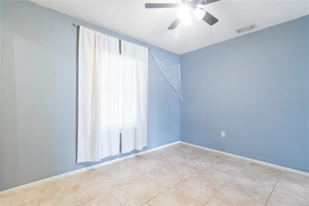 出租: $1,900 (3 贝兹, 2 浴室, 1209 平方英尺)