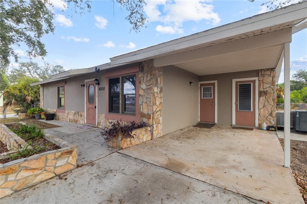 出租: $1,900 (3 贝兹, 2 浴室, 1209 平方英尺)