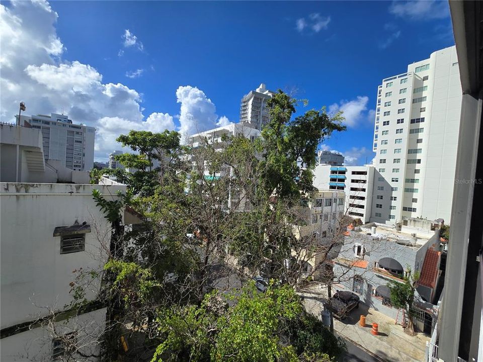 出租: $1,850 (1 贝兹, 1 浴室, 650 平方英尺)