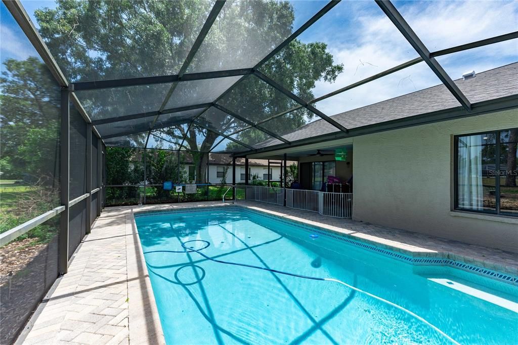 待售: $385,000 (3 贝兹, 2 浴室, 1920 平方英尺)