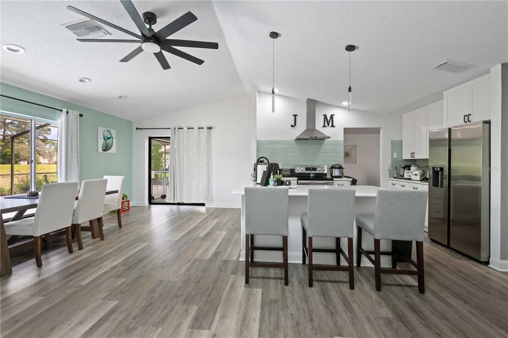 待售: $385,000 (3 贝兹, 2 浴室, 1920 平方英尺)