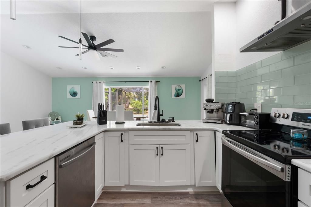 待售: $385,000 (3 贝兹, 2 浴室, 1920 平方英尺)