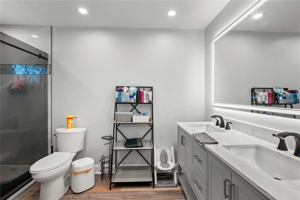 待售: $385,000 (3 贝兹, 2 浴室, 1920 平方英尺)