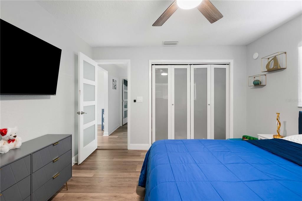 待售: $385,000 (3 贝兹, 2 浴室, 1920 平方英尺)