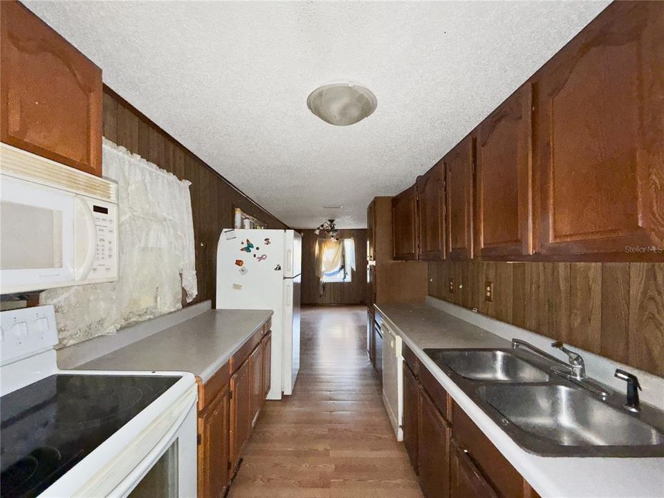 En Venta: $325,000 (3 camas, 2 baños, 1582 Pies cuadrados)