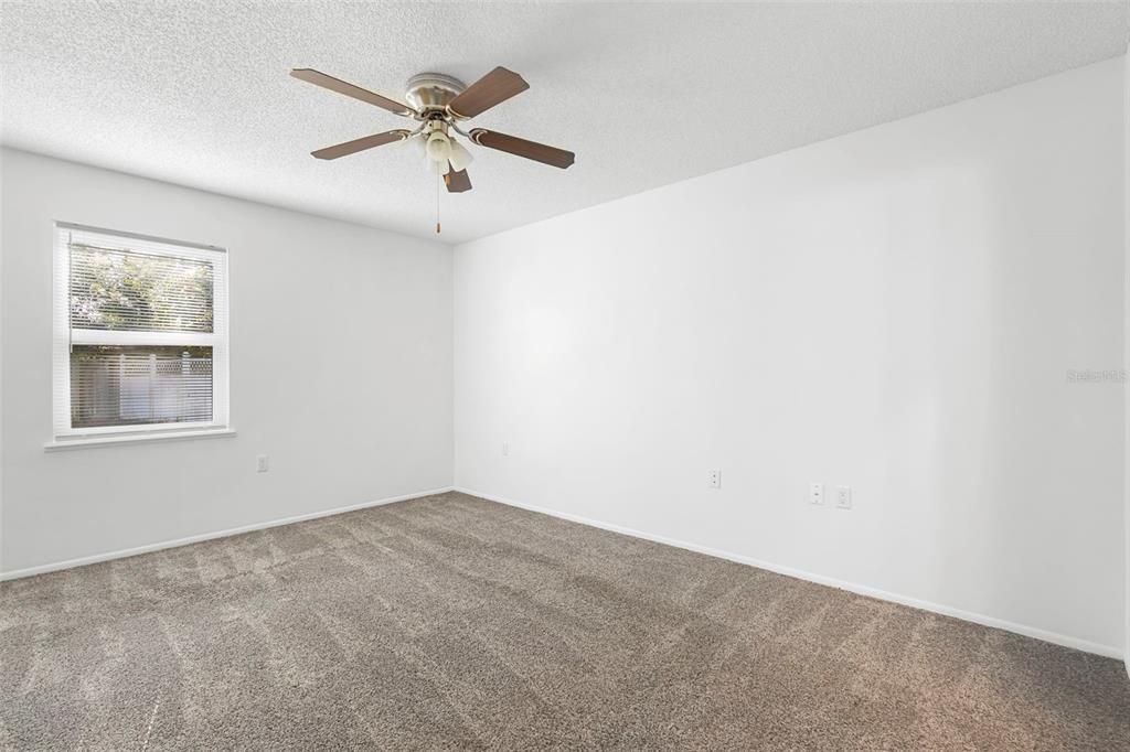 For Sale: $275,000 (3 beds, 2 baths, 1080 Square Feet)