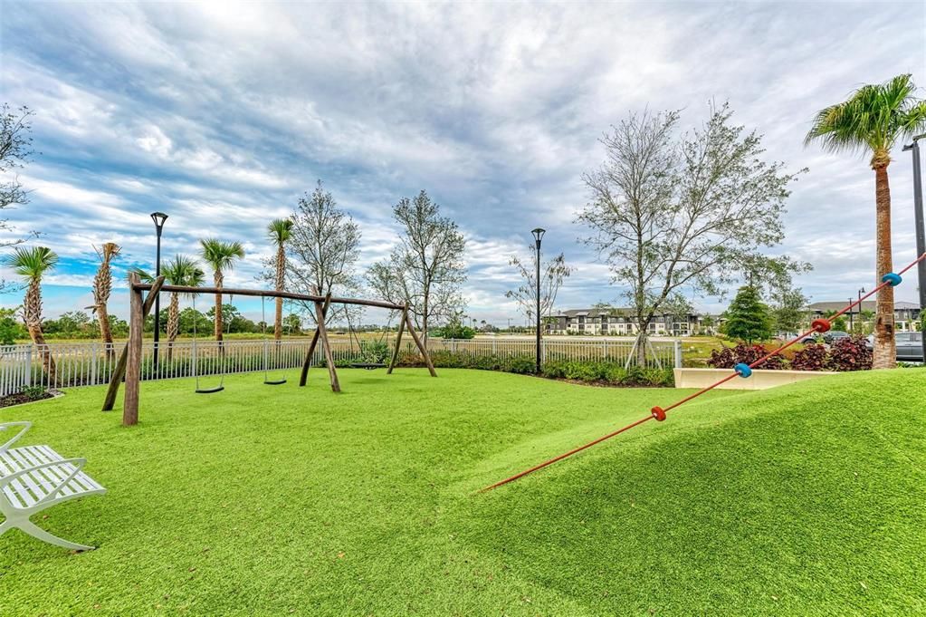 В аренду: $4,500 (3 спален, 2 ванн, 1301 Квадратных фут)