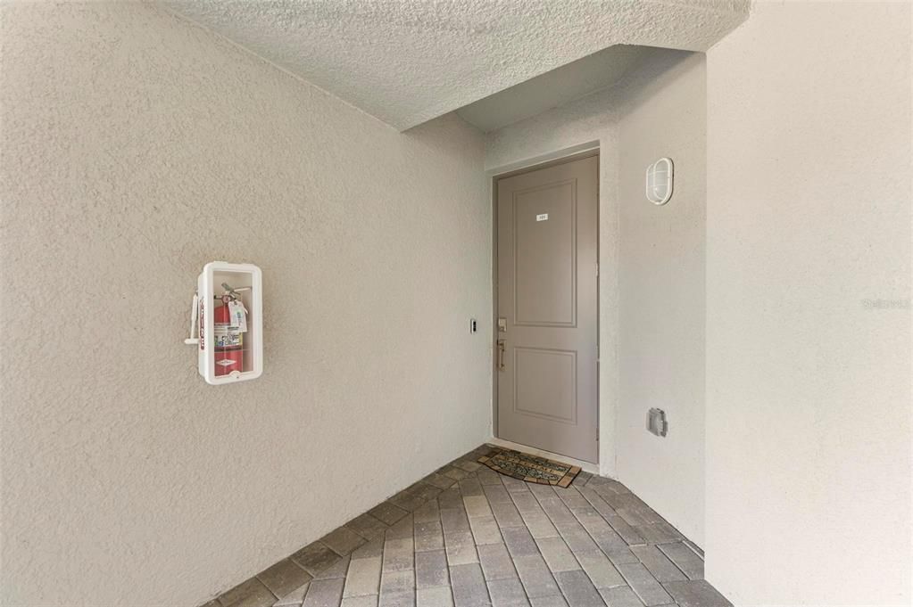 В аренду: $4,500 (3 спален, 2 ванн, 1301 Квадратных фут)