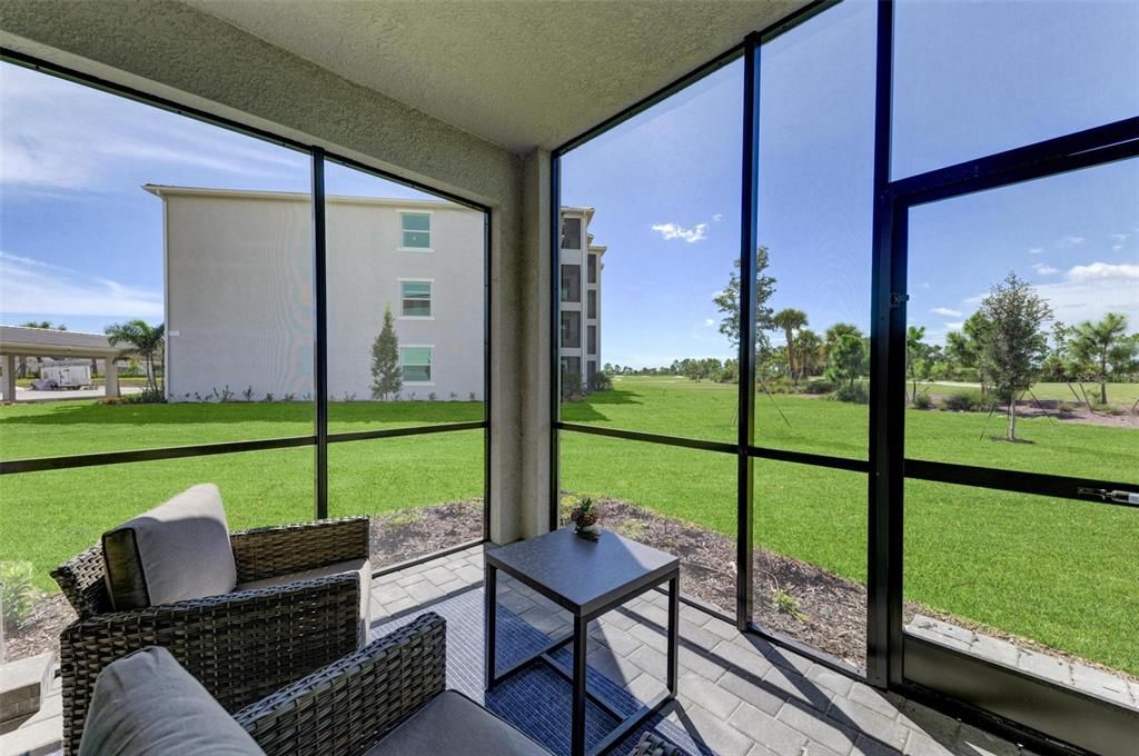 В аренду: $4,500 (3 спален, 2 ванн, 1301 Квадратных фут)