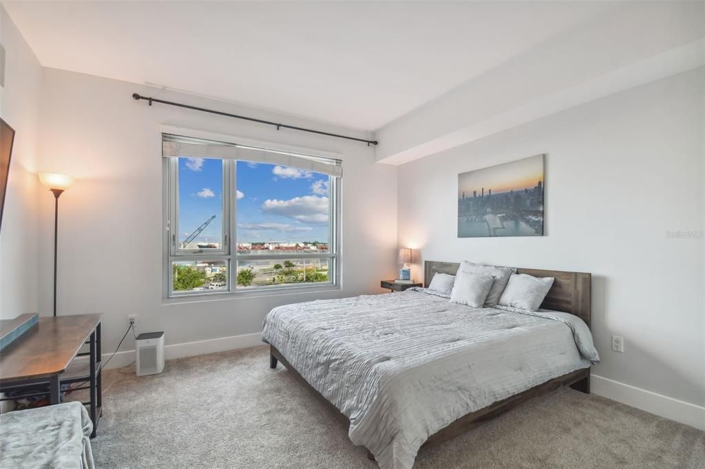 出租: $3,200 (2 贝兹, 2 浴室, 1237 平方英尺)