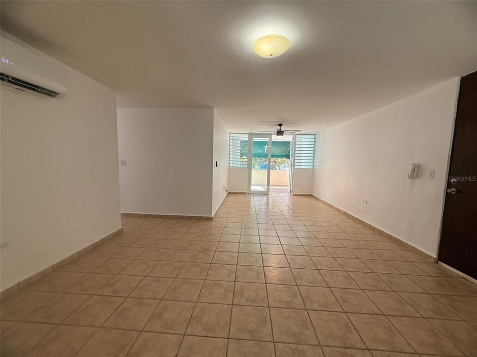 For Rent: $2,200 (3 beds, 2 baths, 1650 Square Feet)