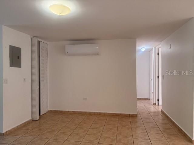 For Rent: $2,200 (3 beds, 2 baths, 1650 Square Feet)