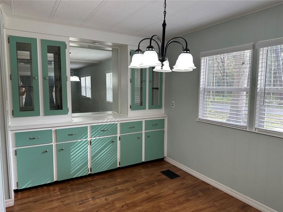 For Rent: $1,700 (2 beds, 2 baths, 1152 Square Feet)