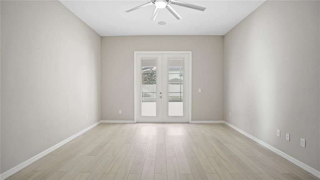 For Sale: $659,900 (4 beds, 3 baths, 3036 Square Feet)