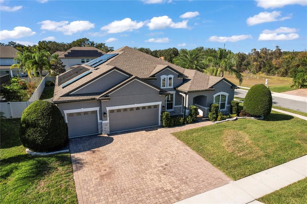 For Sale: $659,900 (4 beds, 3 baths, 3036 Square Feet)