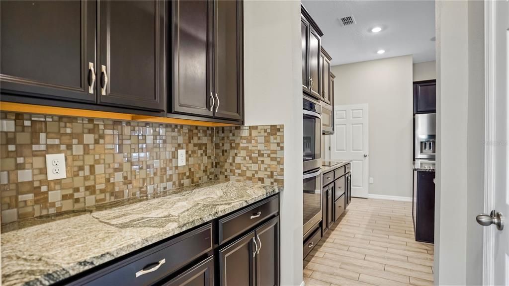 For Sale: $659,900 (4 beds, 3 baths, 3036 Square Feet)