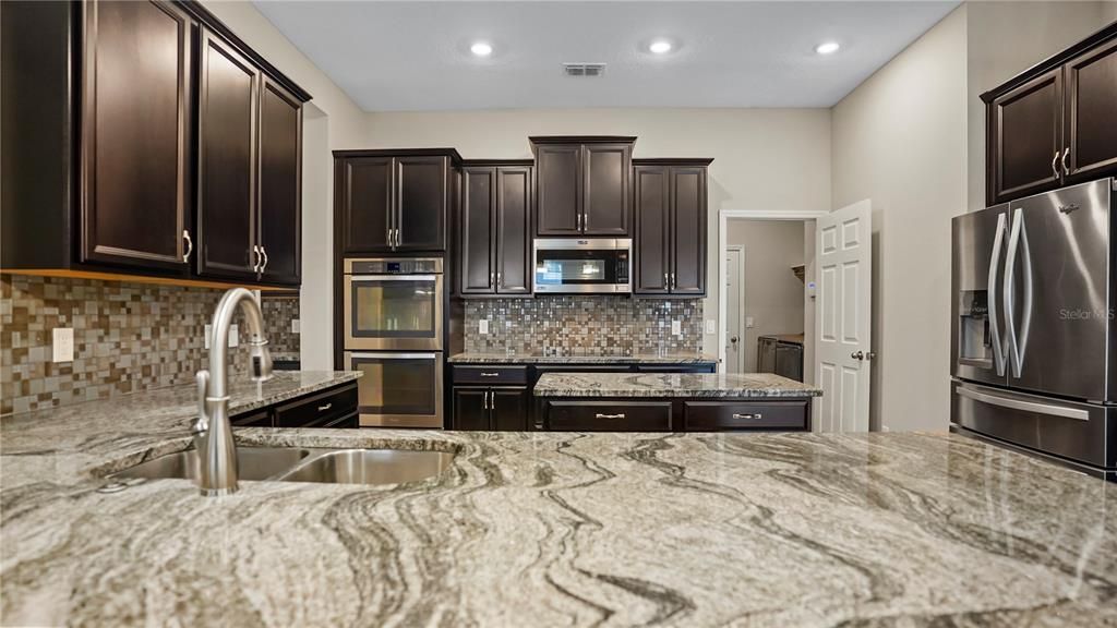 For Sale: $659,900 (4 beds, 3 baths, 3036 Square Feet)