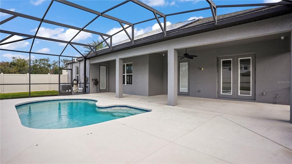 For Sale: $659,900 (4 beds, 3 baths, 3036 Square Feet)