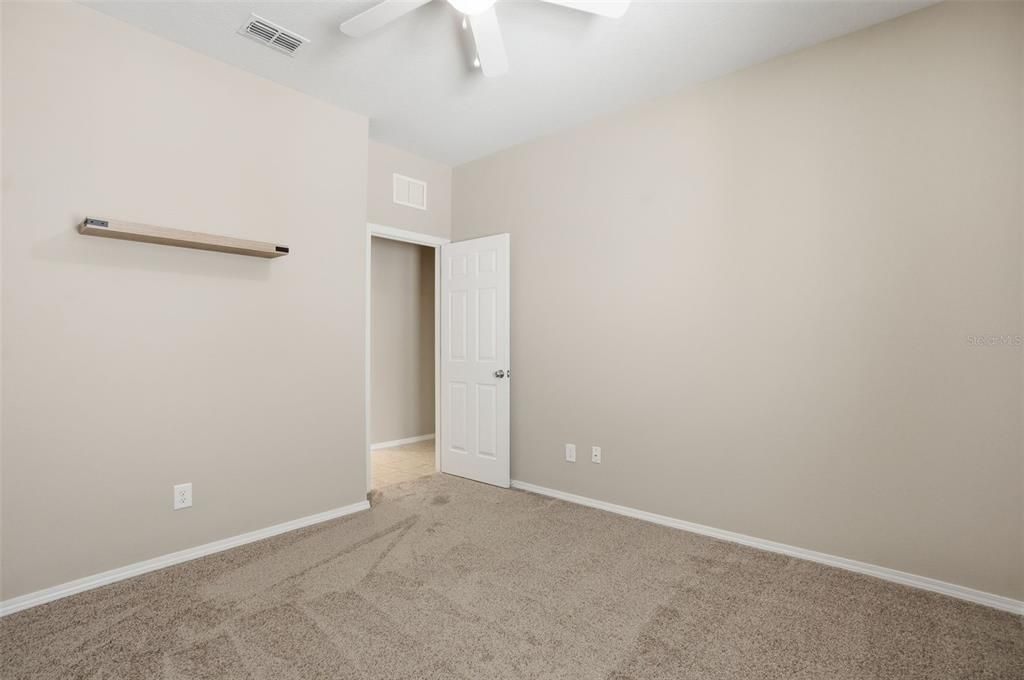 En Venta: $349,900 (3 camas, 2 baños, 1978 Pies cuadrados)