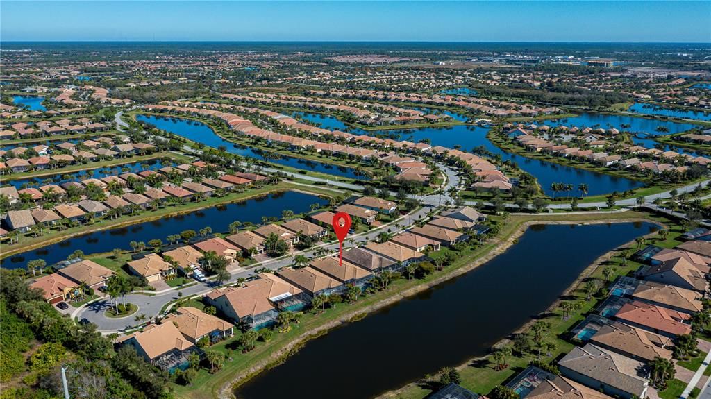 En Venta: $725,000 (2 camas, 2 baños, 2022 Pies cuadrados)