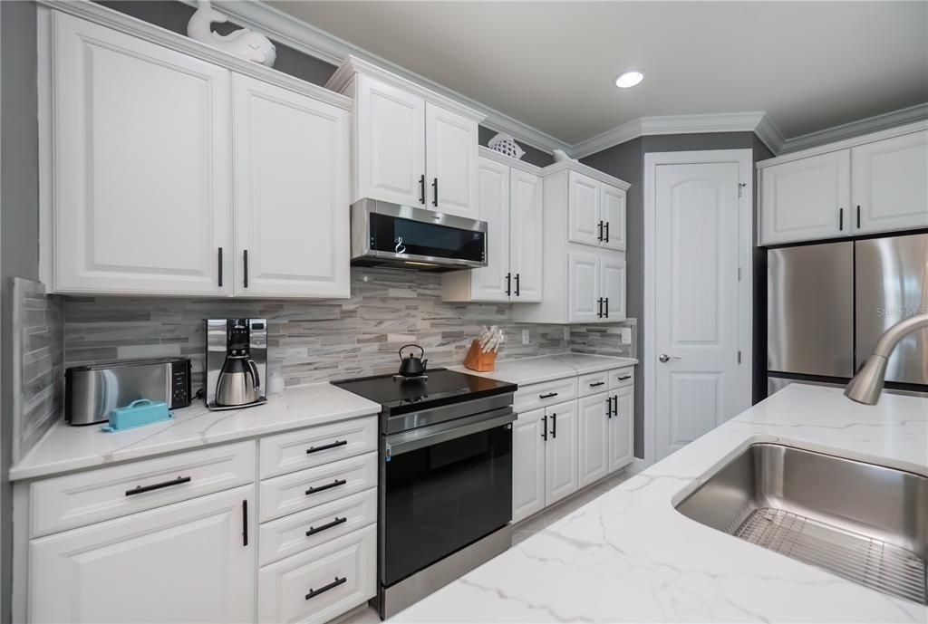 En Venta: $725,000 (2 camas, 2 baños, 2022 Pies cuadrados)