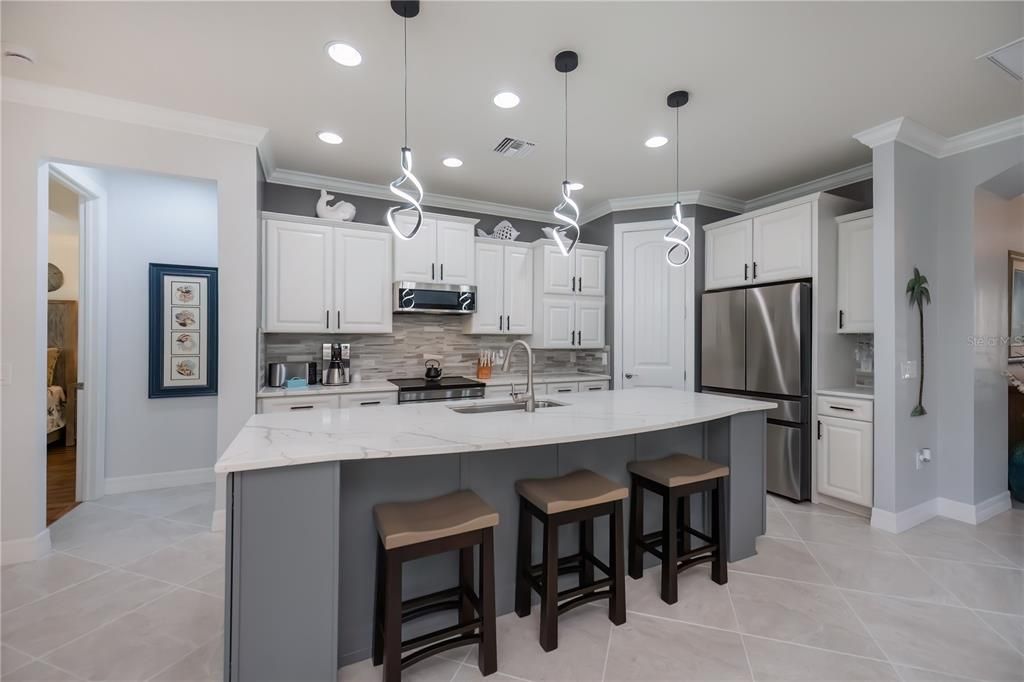 En Venta: $725,000 (2 camas, 2 baños, 2022 Pies cuadrados)