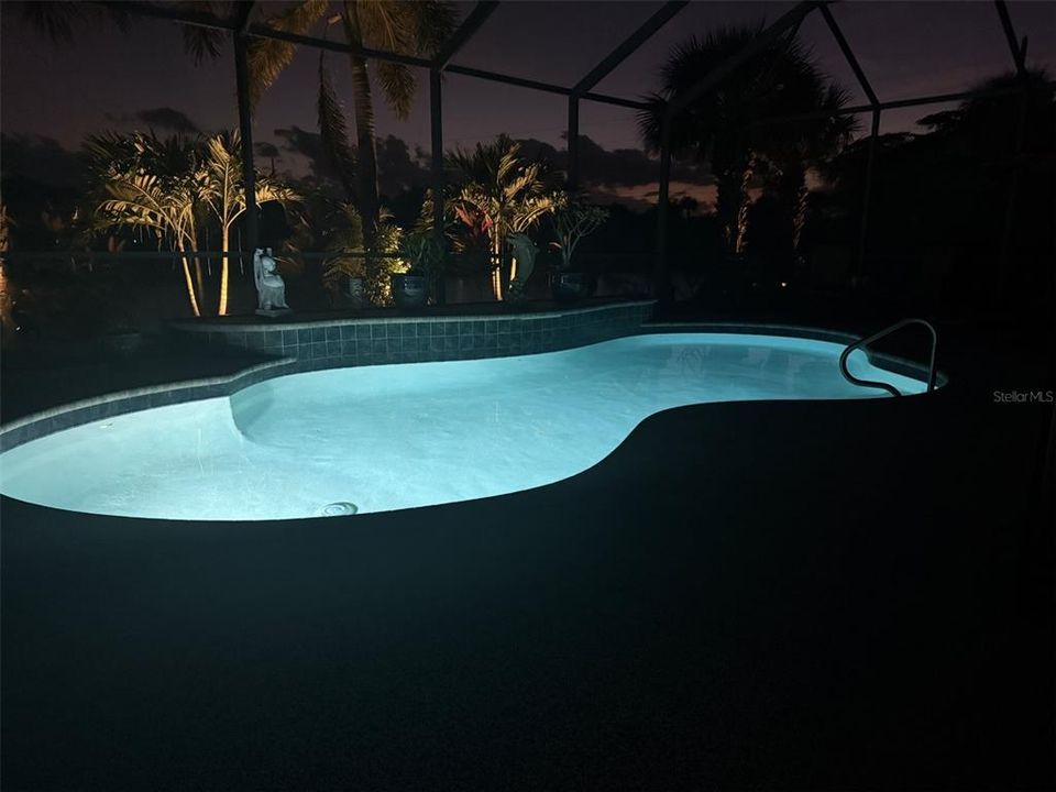 En Venta: $725,000 (2 camas, 2 baños, 2022 Pies cuadrados)