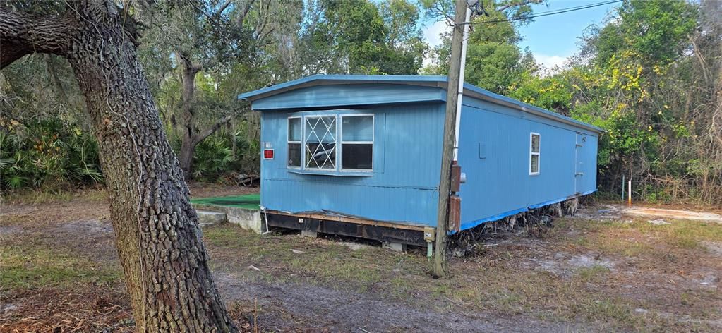 For Sale: $44,900 (2 beds, 1 baths, 644 Square Feet)