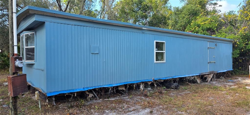 For Sale: $44,900 (2 beds, 1 baths, 644 Square Feet)