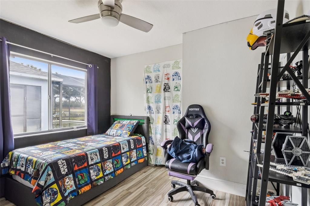 For Sale: $345,000 (4 beds, 2 baths, 1354 Square Feet)