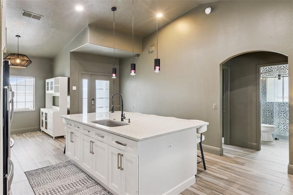 For Sale: $345,000 (4 beds, 2 baths, 1354 Square Feet)