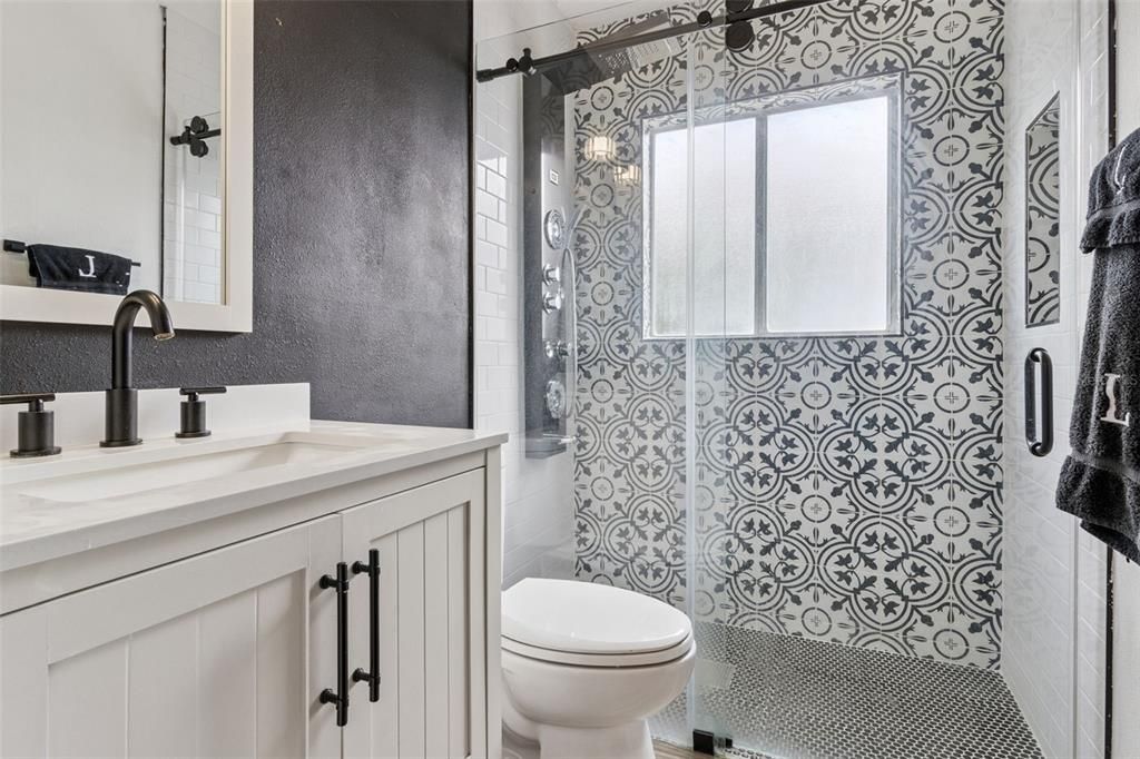 For Sale: $345,000 (4 beds, 2 baths, 1354 Square Feet)