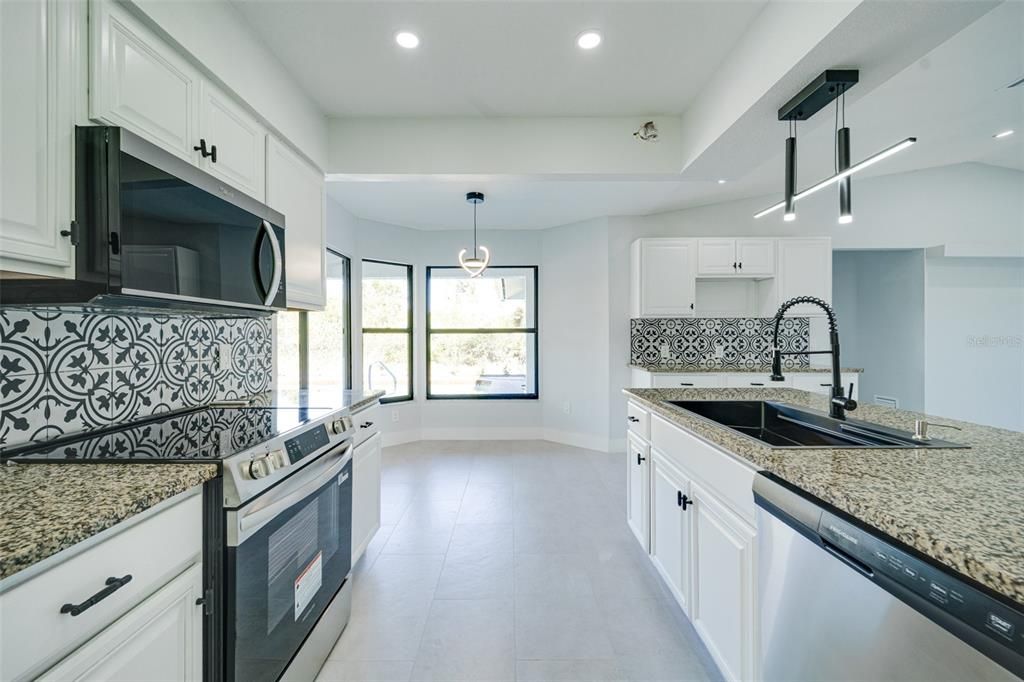 待售: $379,026 (3 贝兹, 2 浴室, 1904 平方英尺)