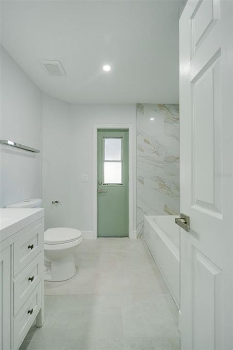 待售: $379,026 (3 贝兹, 2 浴室, 1904 平方英尺)